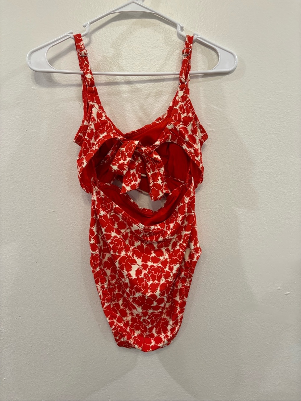 Lands' End Red and Cream Floral Cutout One-Piece Swimsuit - Picture 4 of 8